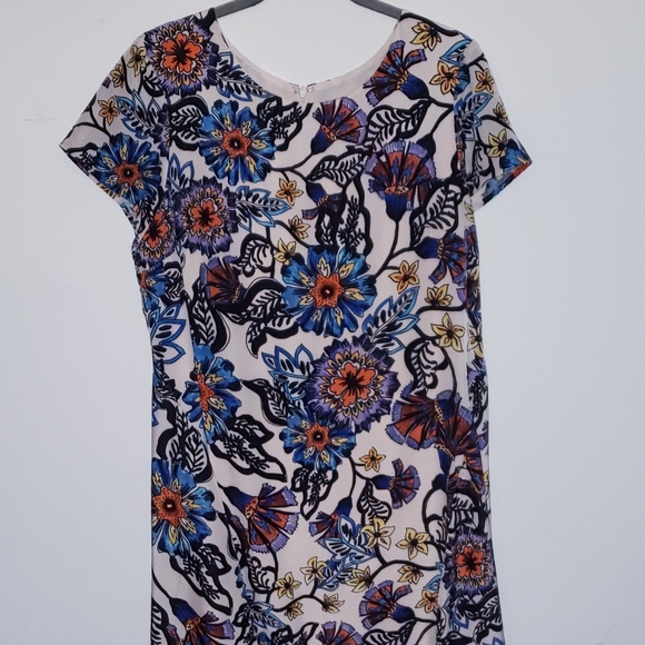 Betsey Johnson Dresses & Skirts - BETSEY JOHNSON Floral Tunic Dress